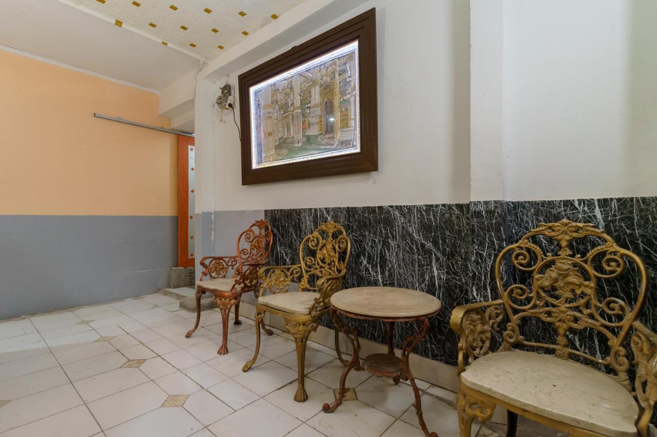 Reddoorz Syariah Near Universitas Borobudur ジャカルタ エクステリア 写真